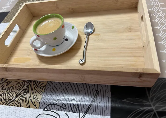 Luxe -opera 15mins-chambre Avec Salle De Bain Commune Gasthof *