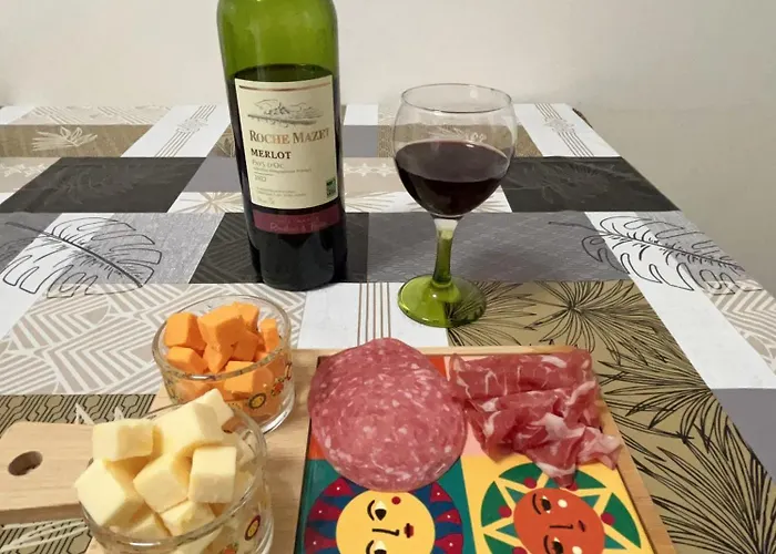 Luxe -opera 15mins-chambre Avec Salle De Bain Commune Gasthof *